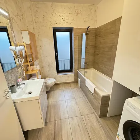 Apartment Style Lipatti15 With Parking Option *