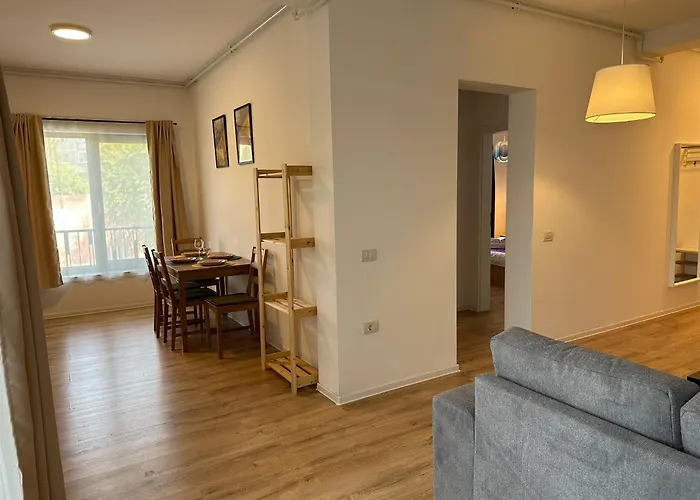 Style Lipatti15 With Parking Apartment *