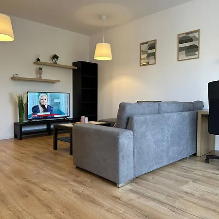 Style Lipatti15 With Parking Apartment *