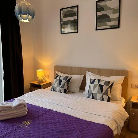 Style Lipatti15 With Parking Apartment *