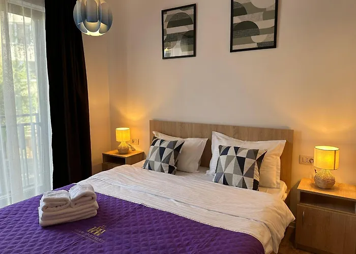 Style Lipatti15 With Parking Apartment *